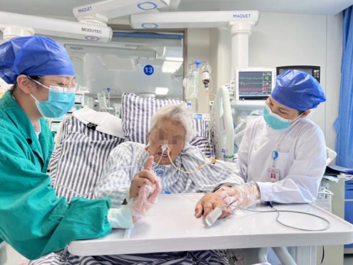 “5·12” 国际护士节 | 你好！老虎机app
专科护理团队