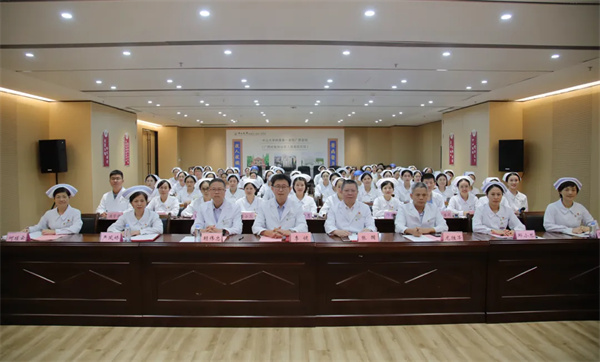 我院举办“安全·质量·服务”月月行系列活动之首届高级护理实践个案展示