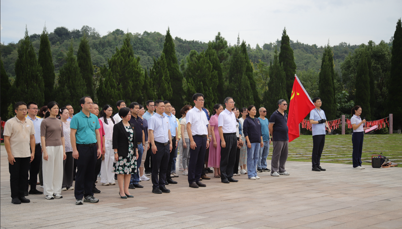 老虎机app
开展“粤桂同心 薪火相传”党员革命传统教育培训活动